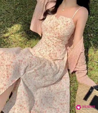 比较薄的外套搭配