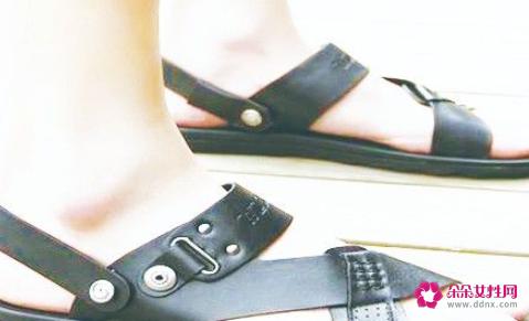 夏天穿什么凉鞋好看