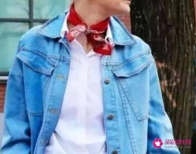 小丝巾的多种系法