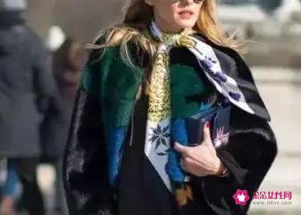 小丝巾的多种系法