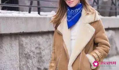 小丝巾的多种系法