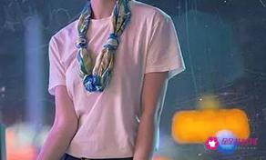 小丝巾的多种系法