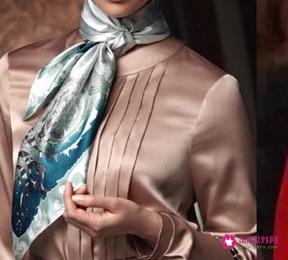 小丝巾的多种系法