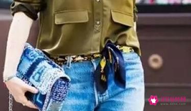 小丝巾的多种系法