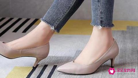 女鞋时尚单鞋