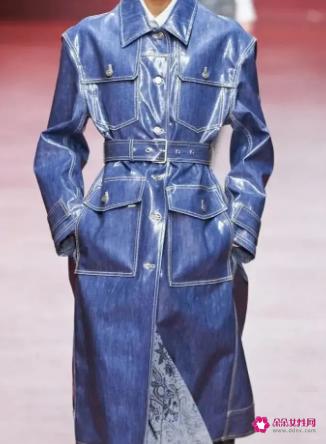 2021年流行的衣服女装