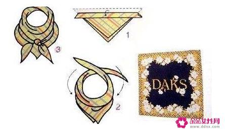 小方巾怎么系好看