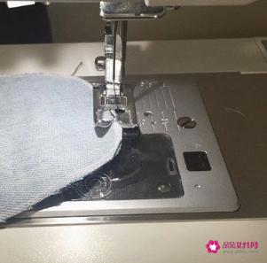 旧牛仔裤废物改造