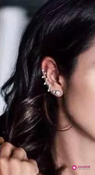 耳环怎么搭配好看