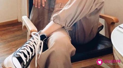 女生应该穿什么鞋子