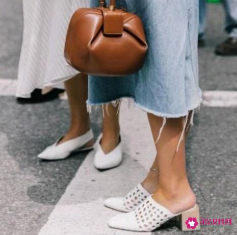 女生应该穿什么鞋子