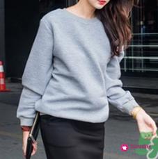 卫衣里面穿什么好