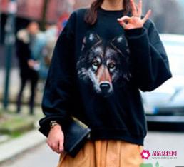 卫衣里面穿什么好