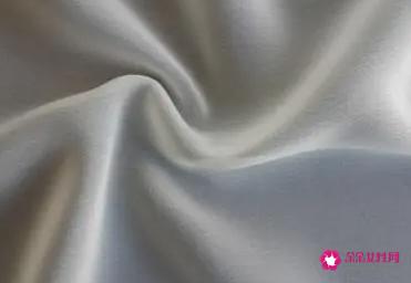 化纤面料的衣服好不好