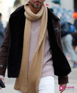 男生围围巾的各种方法