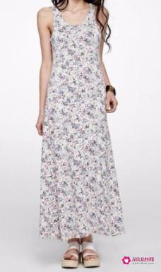 长裙适合配什么鞋子