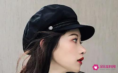 圆脸适合什么帽子