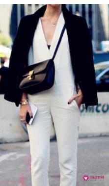 连体裤怎么搭配好看