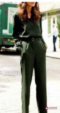 连体裤怎么搭配好看