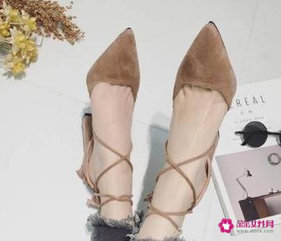 女人高跟鞋该怎么挑选