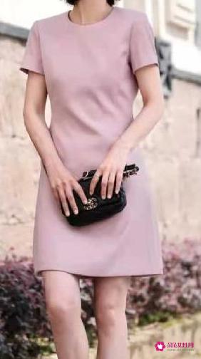 连衣裙搭配指南