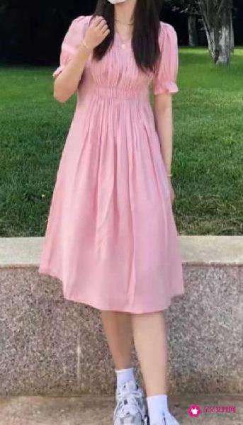 连衣裙搭配指南