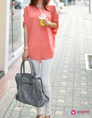 街拍紧身裤凹凸搭配技巧塑造完美腿型