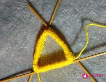 新款披肩的编织方法