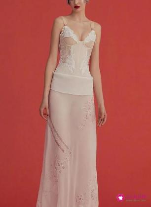 奢华晚礼服模特走秀