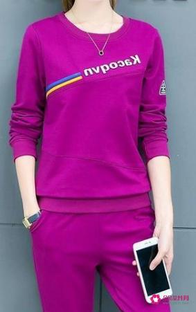 女人穿休闲装减龄技巧