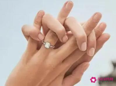 女生戴戒指10个手指的含义