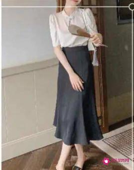 50岁的女人适合穿什么衣服