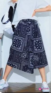 校裙怎么搭配鞋子