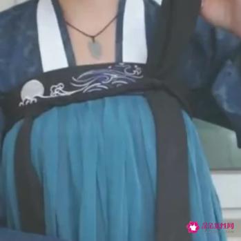 两片式齐胸襦裙穿法