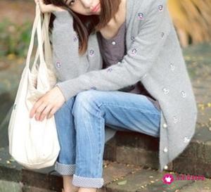 开衫毛衣的穿法图解