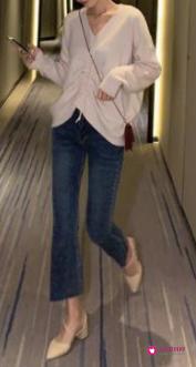 v领针织衫搭配
