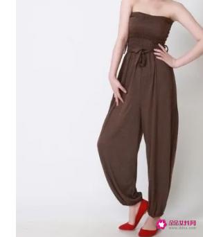 抹胸连体裤怎么搭配