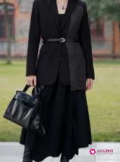 黑色长裙怎么搭配什么