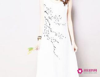 连衣裙适合搭配什么鞋子