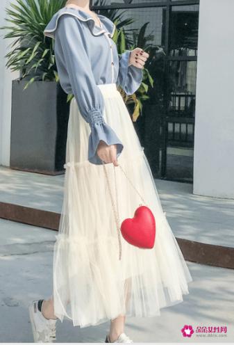 夏季如何搭配服装更时尚