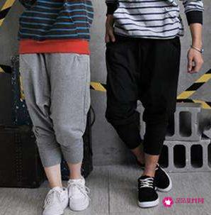 冬季板鞋配什么裤子好看