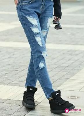 冬季板鞋配什么裤子好看