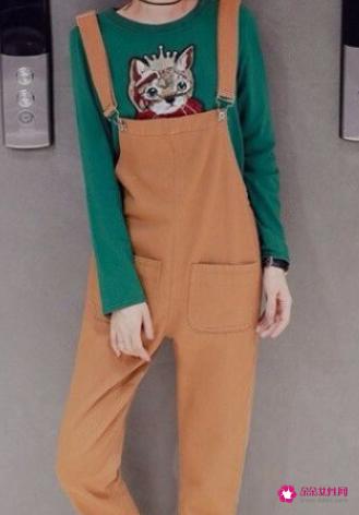 穿背带裤有什么搭配