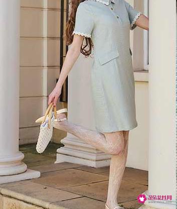 今年最流行的连衣裙款式图