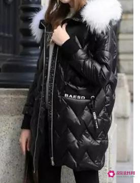 冬天时尚女装搭配图片