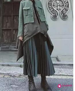 冬天时尚女装搭配图片