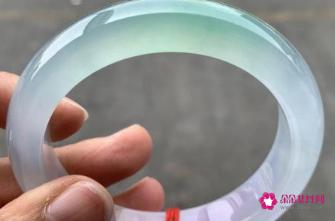 翡翠的种水分为8个等级