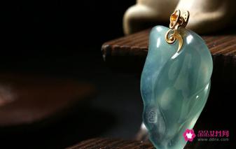 翡翠的种水分为8个等级