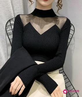 镂空毛衣里面配什么内搭图片