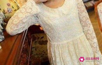 蕾丝镂空打底衫怎么搭配